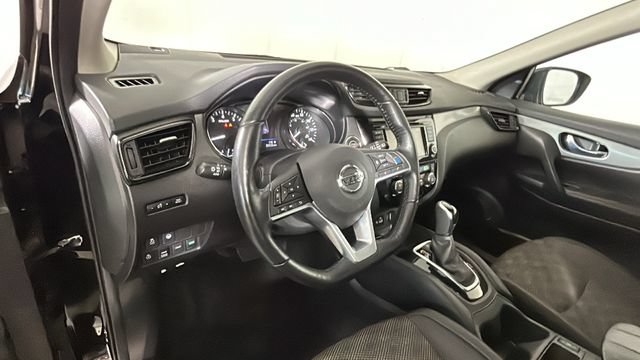 Used 2020 Nissan Rogue Sport SV w/ Technology Package AWD/4WD image 13