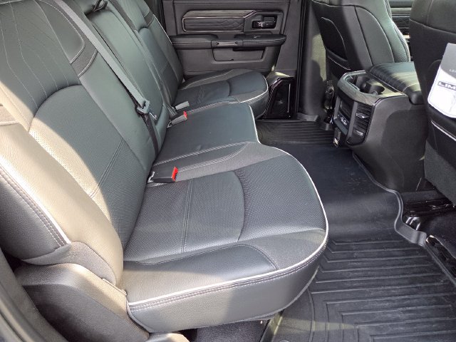 Used 2025 RAM 2500 Limited AWD/4WD image 22