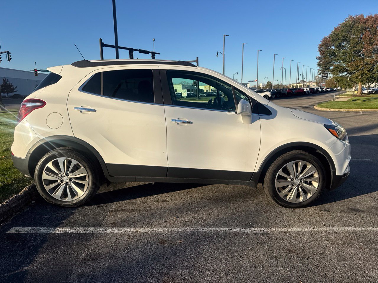 Used 2020 Buick Encore Preferred FWD image 4