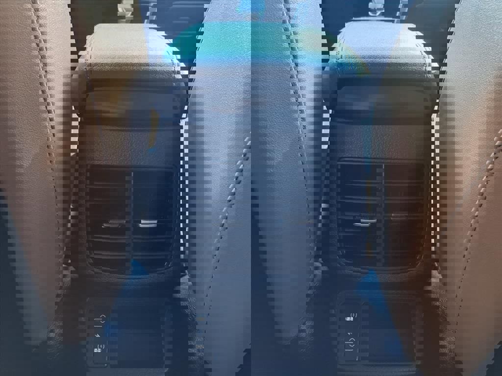 Used 2024 Kia Seltos EX image 25