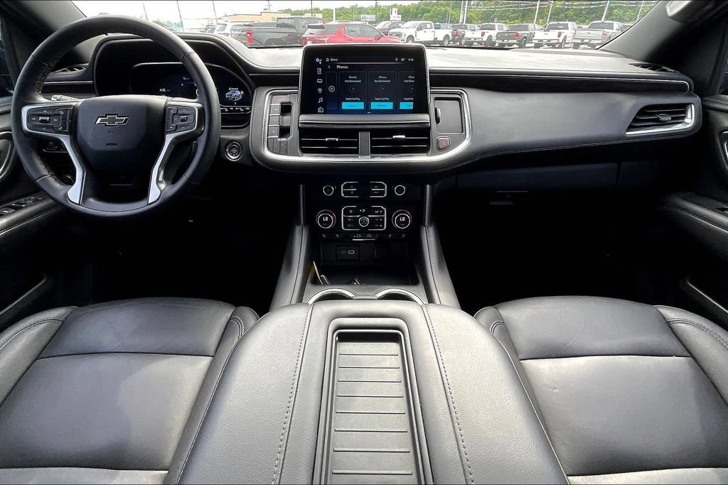 Used 2024 Chevrolet Tahoe Z71 w/ Luxury Package AWD/4WD image 5