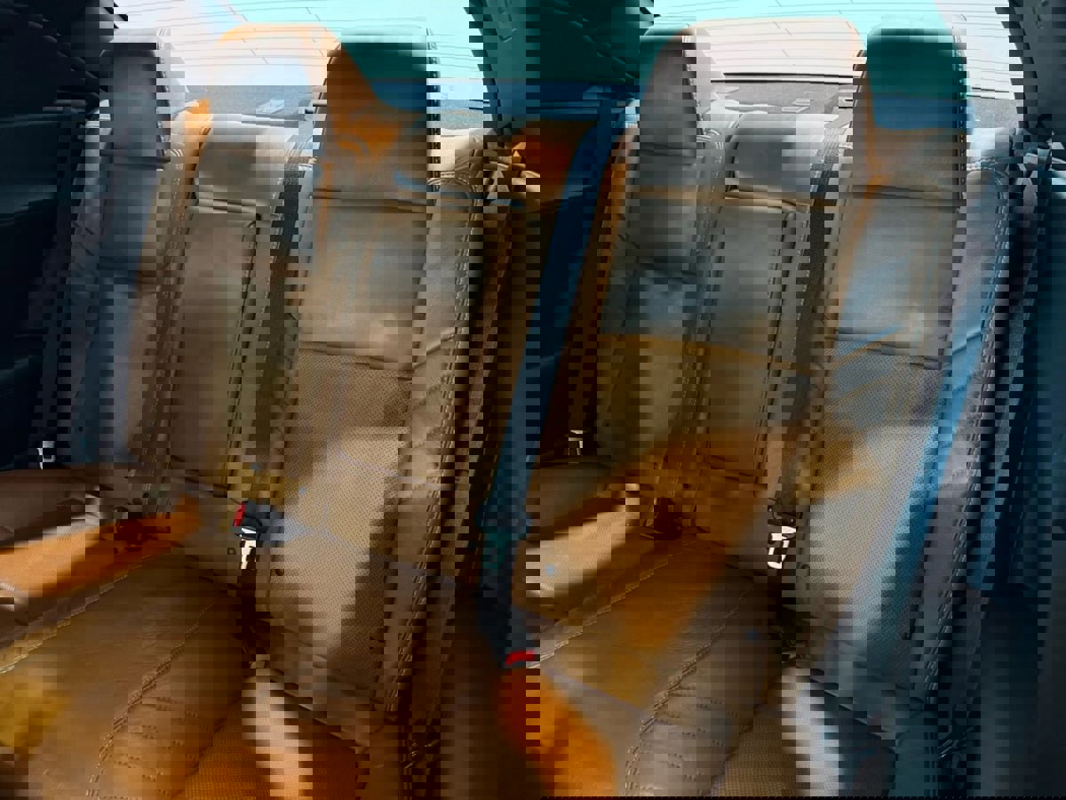 Used 2015 Dodge Challenger SRT Hellcat image 28