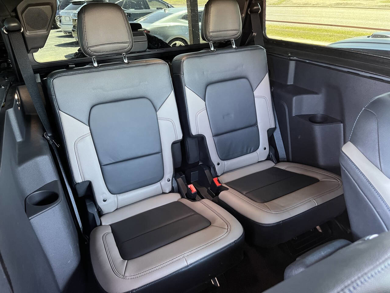 Used 2023 Ford Bronco Wildtrak image 11