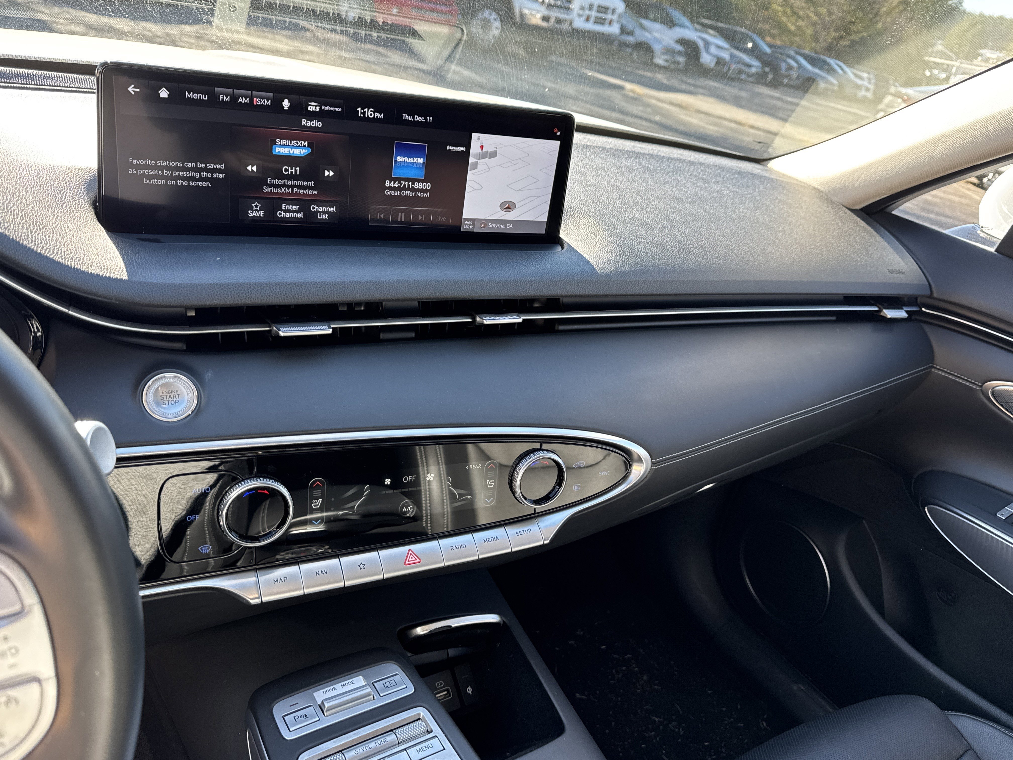 Used 2022 Genesis GV70 2.5T w/ Select Package image 29