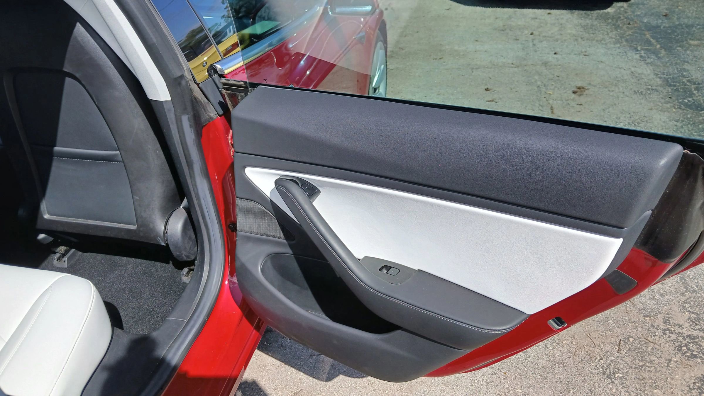 Used 2018 Tesla Model 3 Long Range AWD/4WD image 19