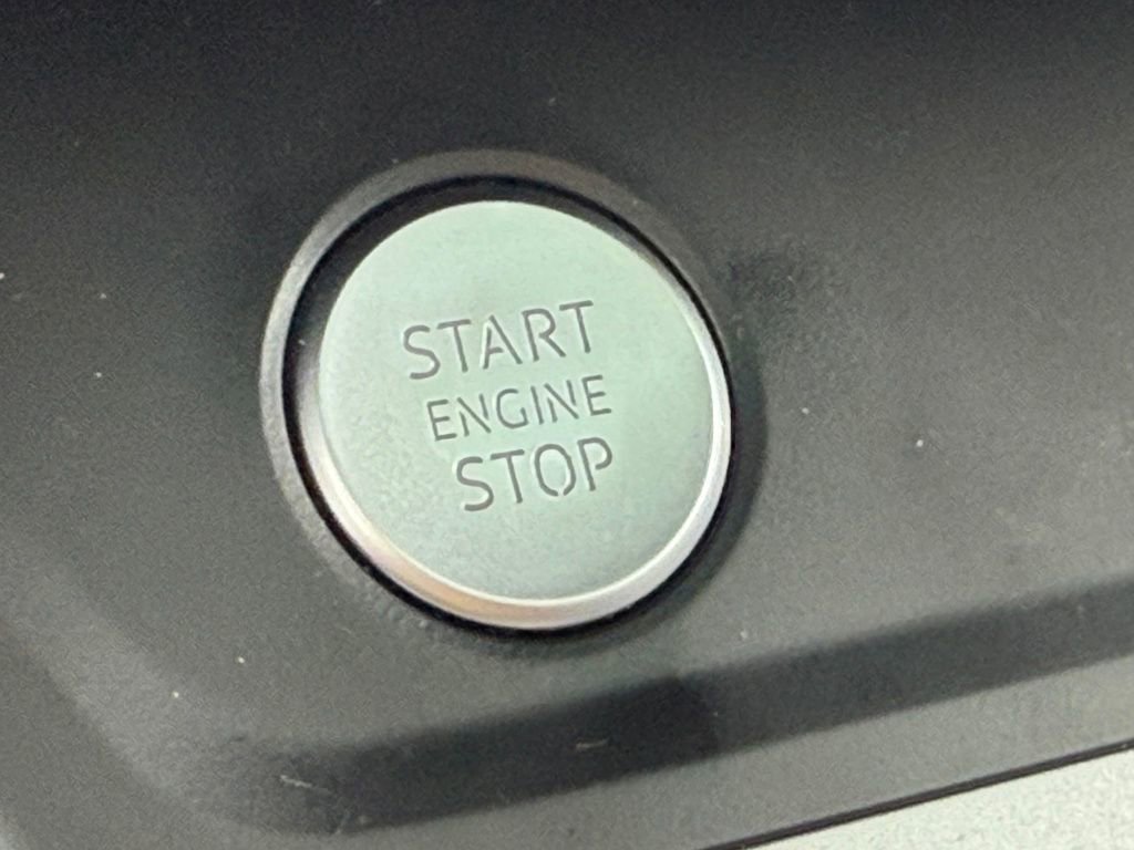 Used 2020 Audi Q3 2.0T Premium w/ Convenience Package image 25