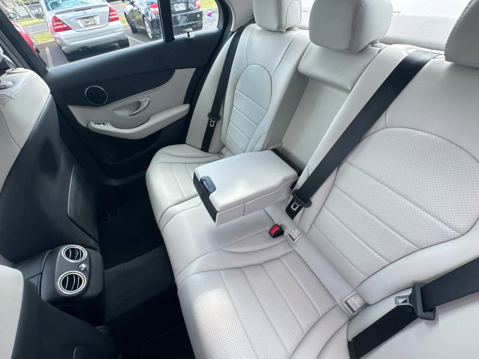 Used 2017 Mercedes-Benz C 300 Sedan image 18