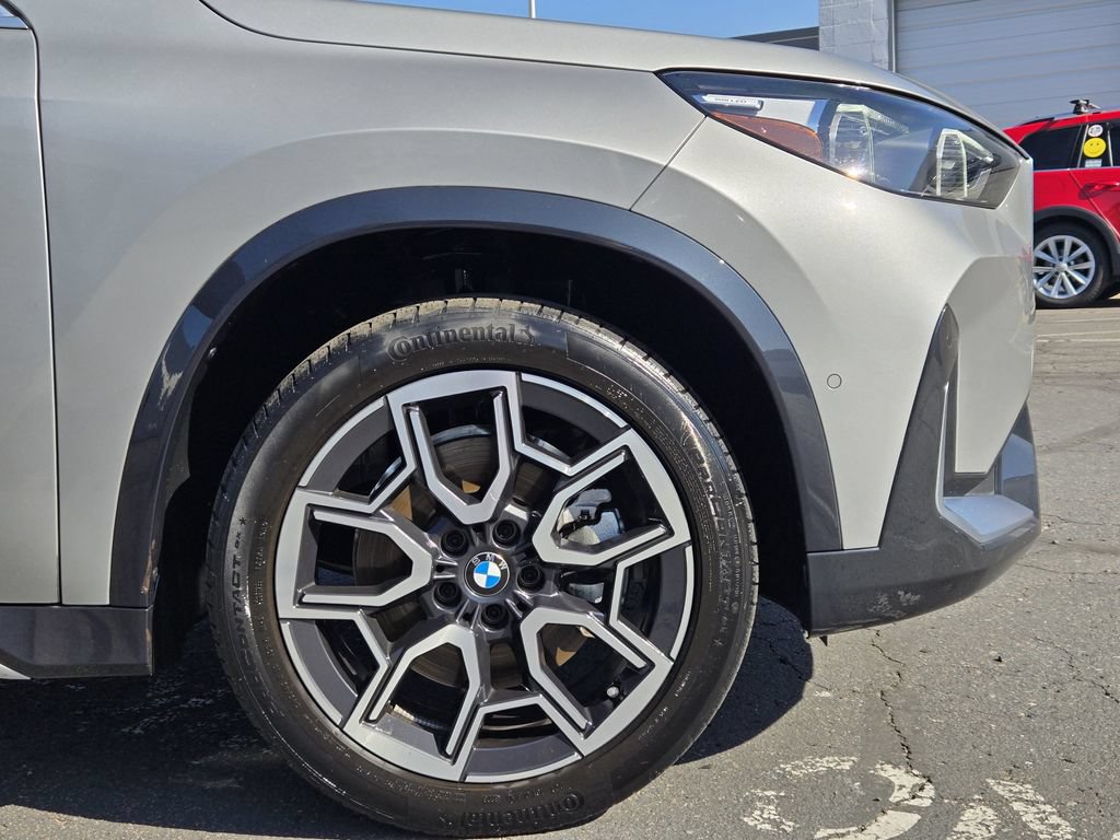 Used 2023 BMW X1 xDrive28i AWD/4WD image 9