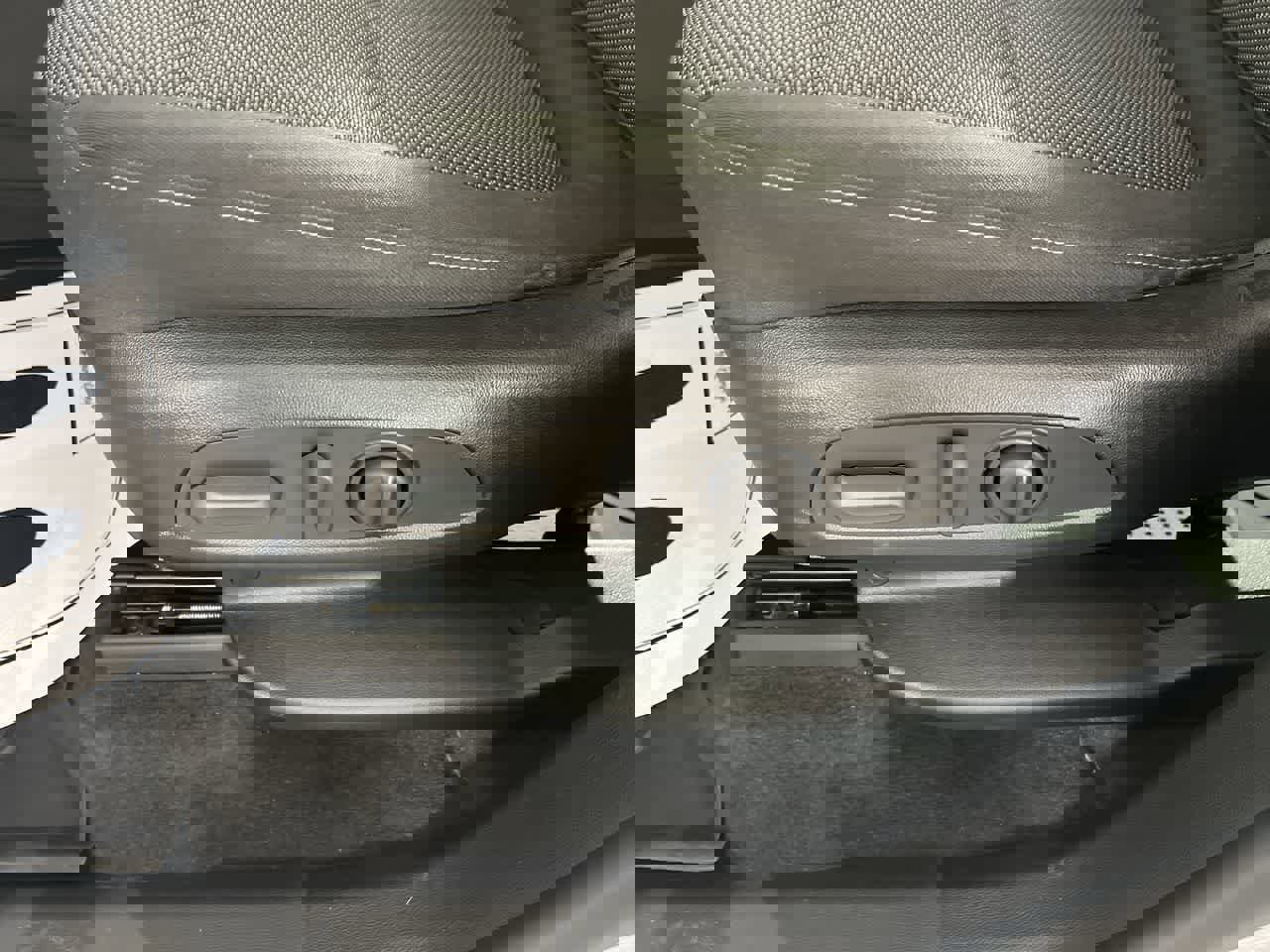 Used 2022 Chevrolet Traverse LT image 14