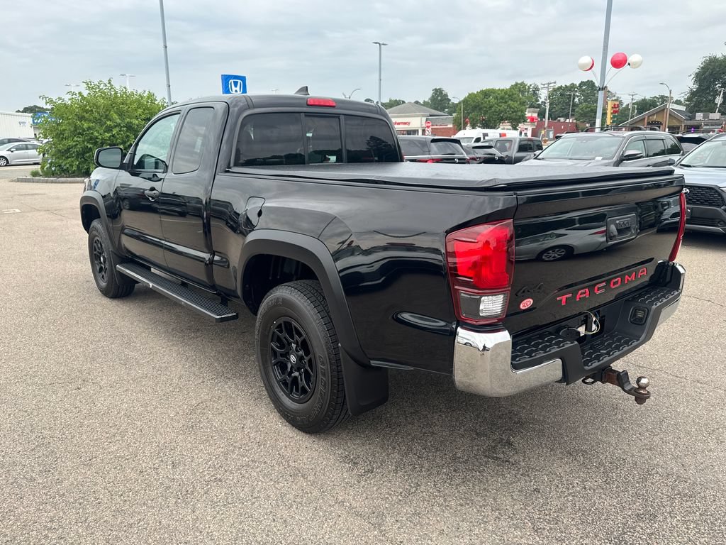 Used 2019 Toyota Tacoma SR w/ SX Package AWD/4WD image 5