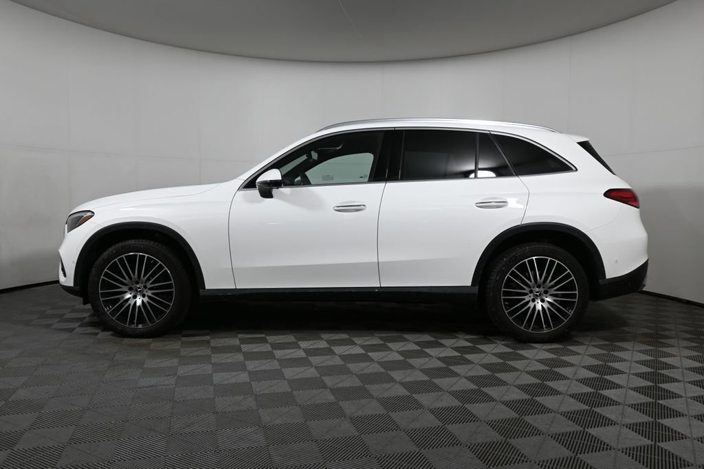 Certified 2025 Mercedes-Benz GLC 300 4MATIC image 2
