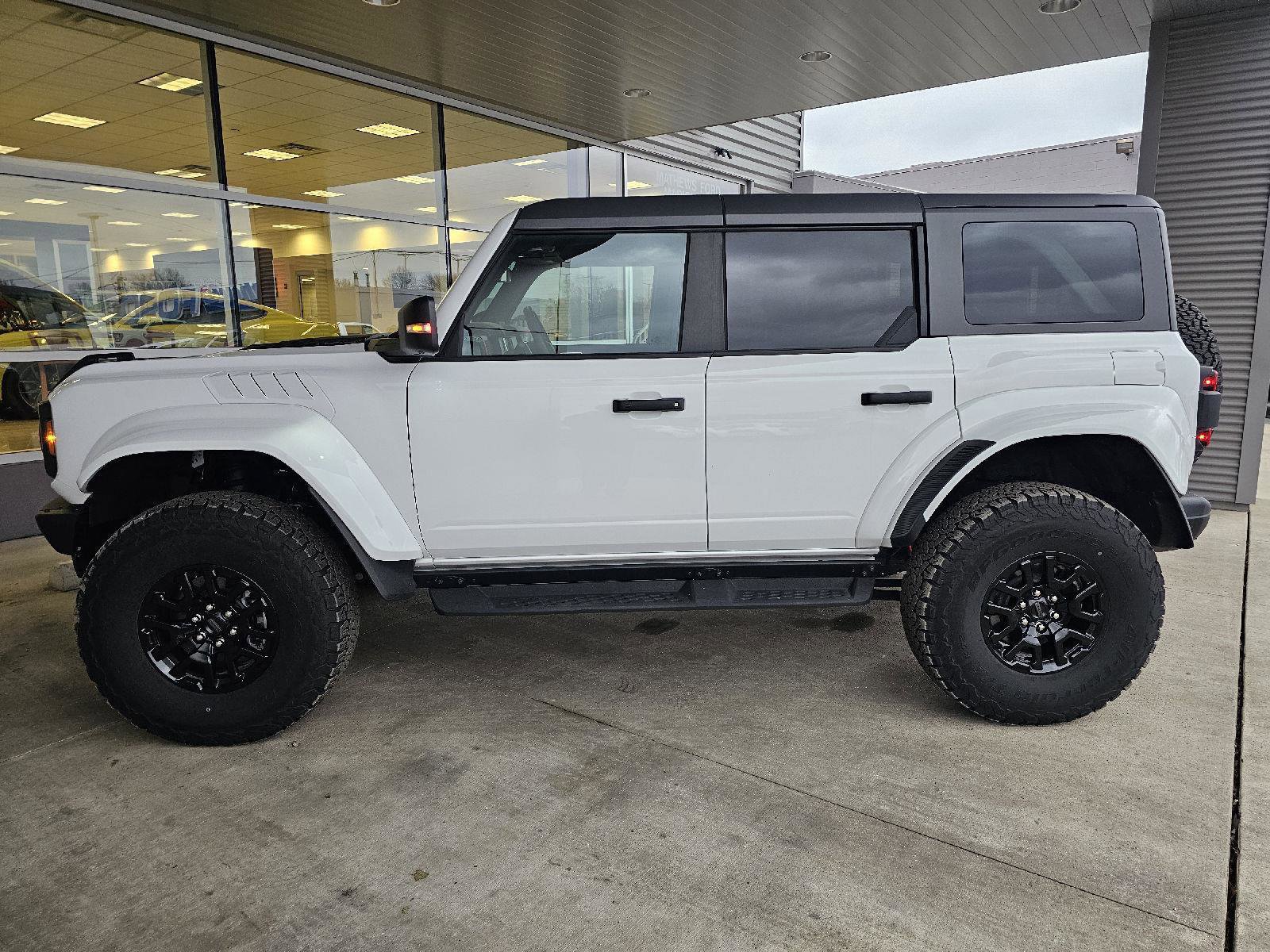 Used 2024 Ford Bronco Raptor w/ Interior Carbon Fiber Pack 6 image 2