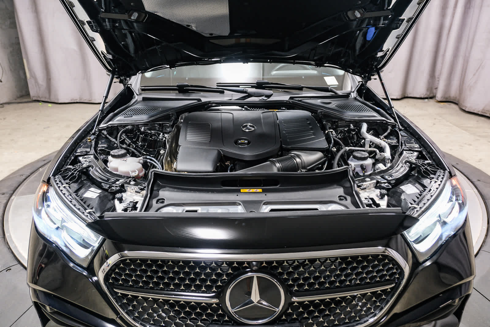 Used 2026 Mercedes-Benz E 350 Sedan image 32