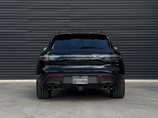 Certified 2026 Porsche Macan Turbo AWD/4WD image 6
