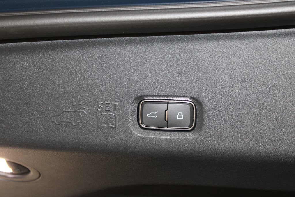 New 2027 Ford Expedition Platinum RWD image 32