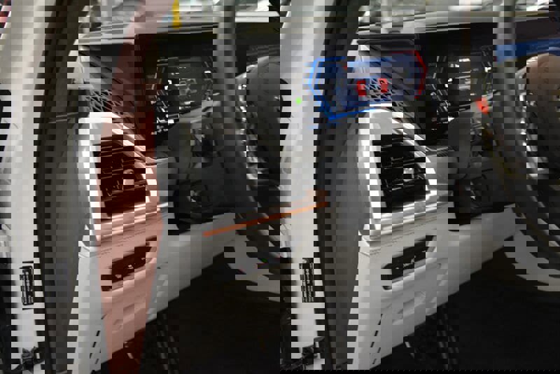 Used 2024 BMW XM image 28