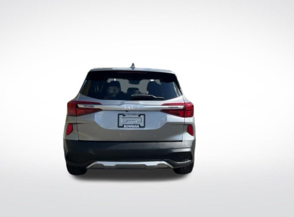 Used 2023 Kia Seltos LX image 4