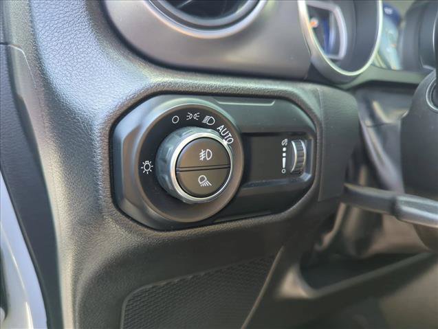 Used 2023 Jeep Gladiator Mojave AWD/4WD image 29