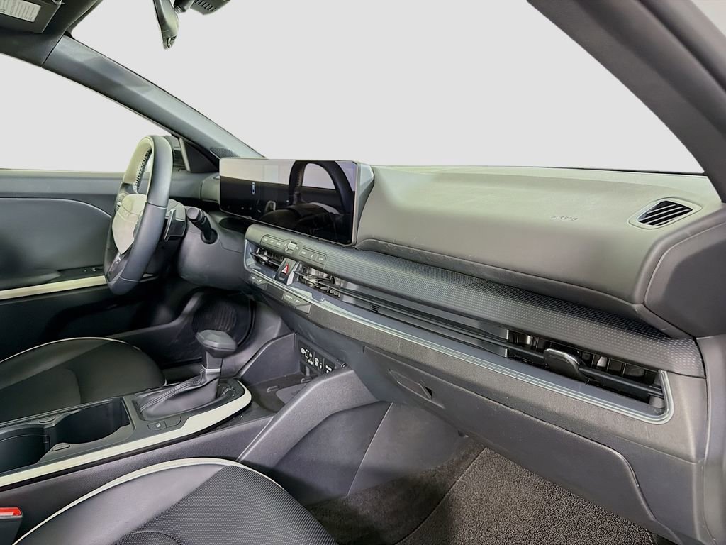 Used 2025 Kia K4 GT-Line w/ GT-Line Premium Package image 31