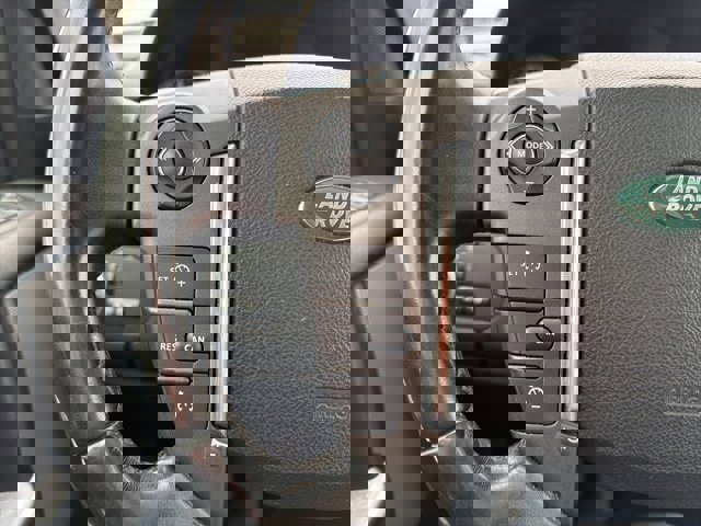 Used 2011 Land Rover LR4 HSE image 21