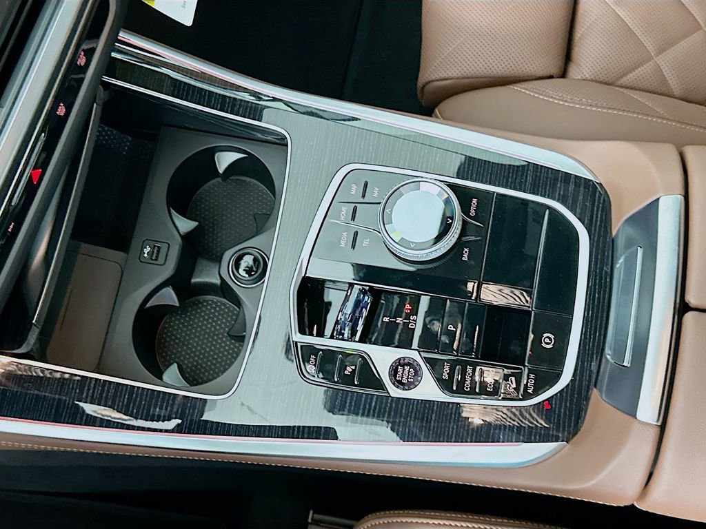 New 2026 BMW X5 M60i image 15