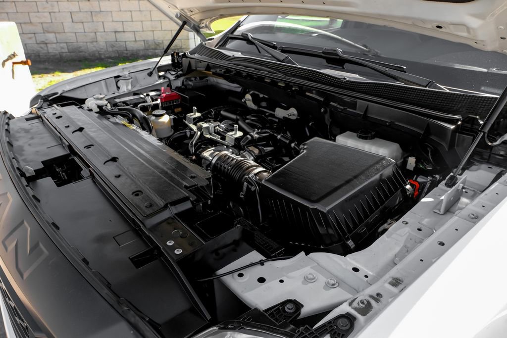 Used 2021 Nissan Titan S image 47