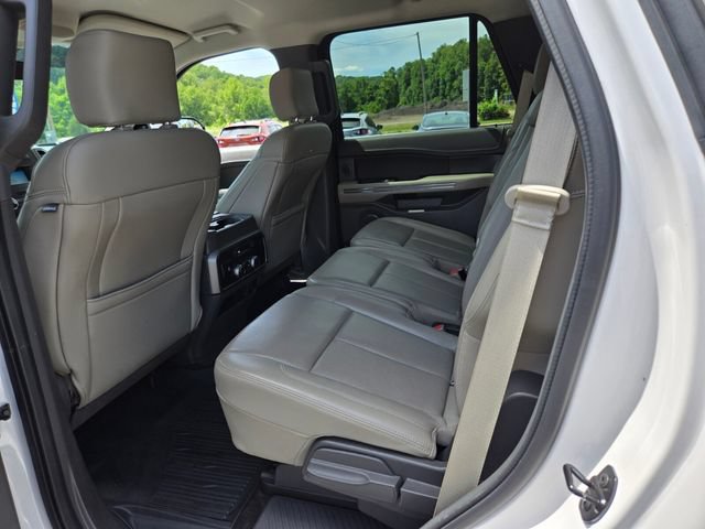 Used 2018 Ford Expedition XLT w/ Equipment Group 201A AWD/4WD image 11