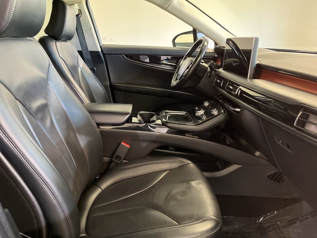 Used 2022 Lincoln Nautilus Reserve AWD/4WD image 11