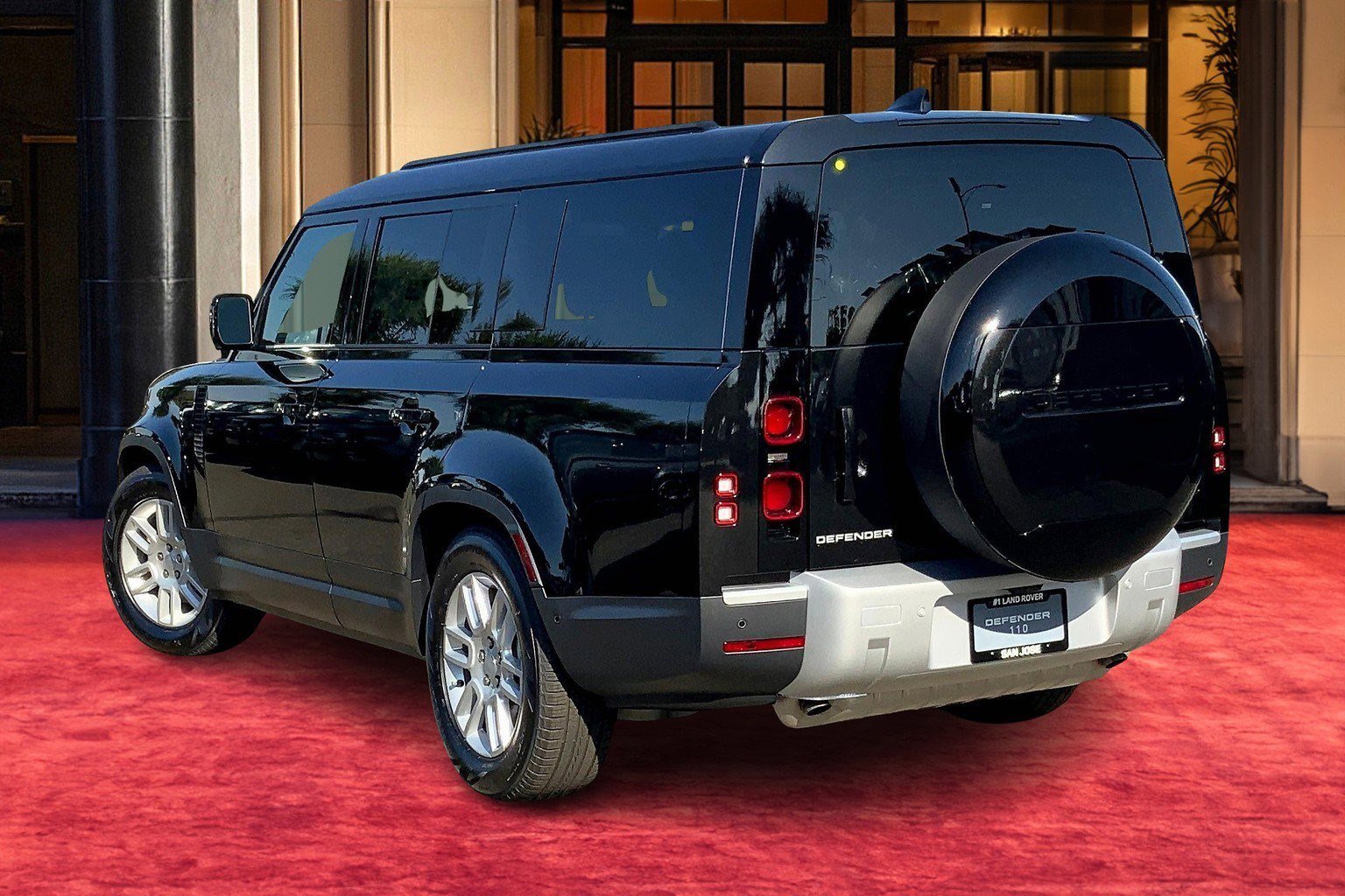 New 2025 Land Rover Defender 130 S image 4