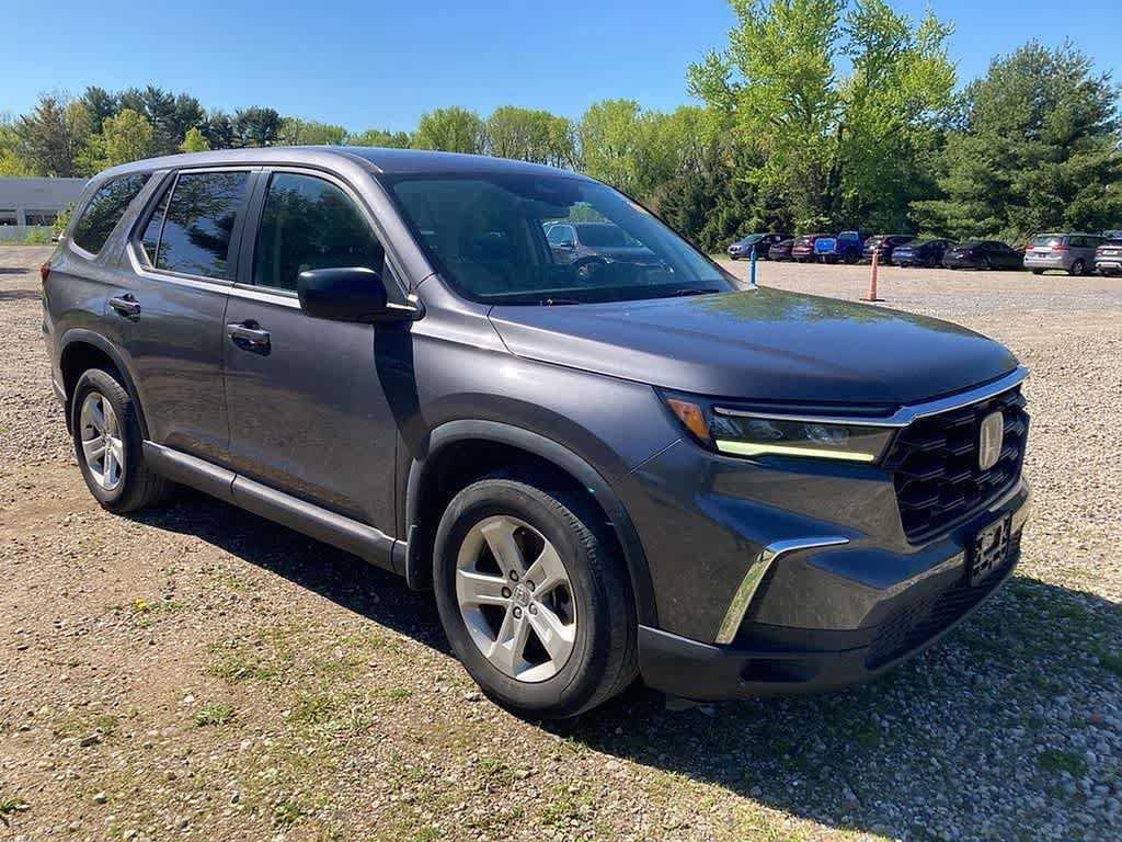 Used 2023 Honda Pilot LX image 5
