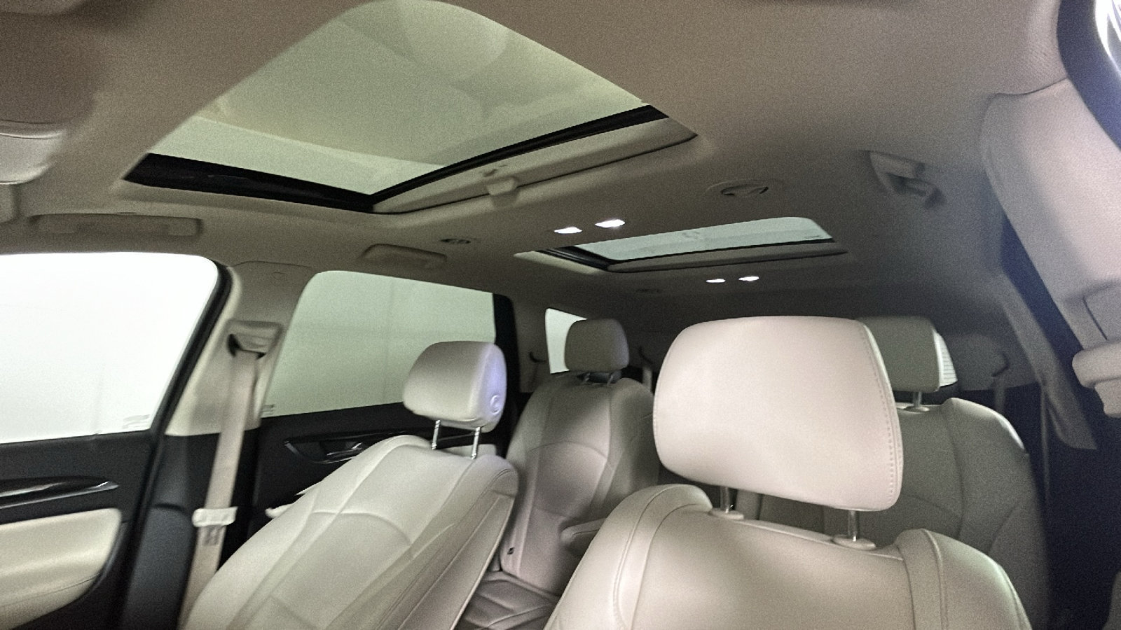 Used 2023 Buick Enclave Essence w/ Experience Buick Package AWD/4WD image 16