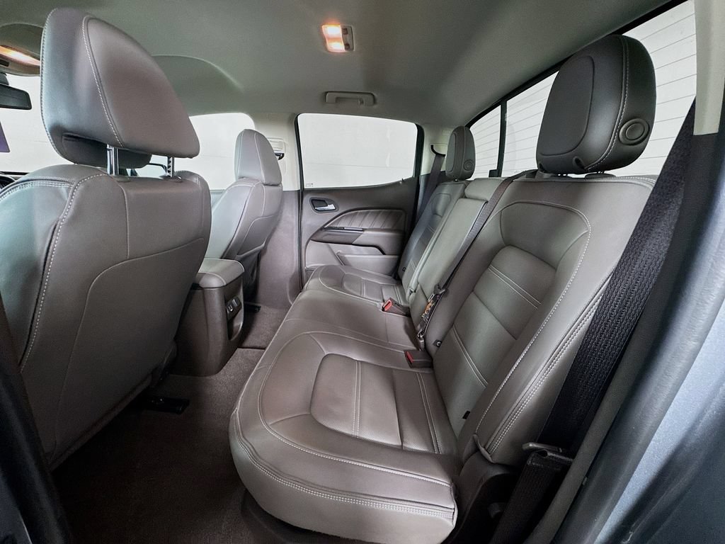 Used 2022 GMC Canyon Denali RWD image 28