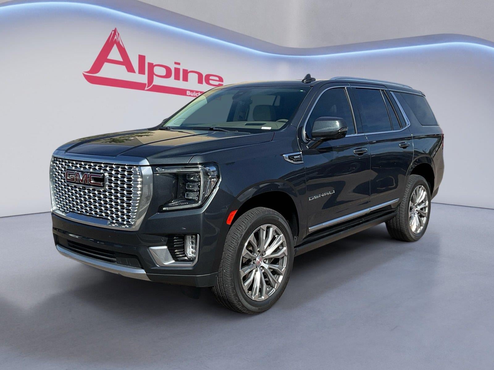 Used 2021 GMC Yukon Denali w/ Denali Ultimate Package AWD/4WD image 1