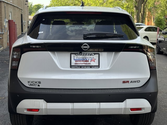 New 2026 Nissan Kicks SR w/ SR Premium Package AWD/4WD image 24