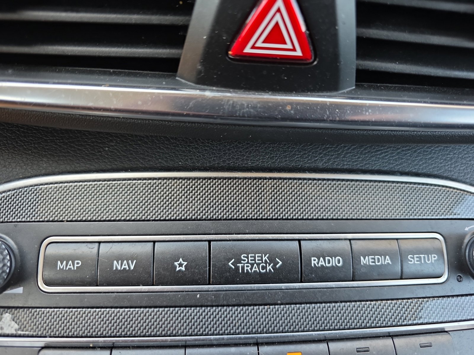 Used 2023 Hyundai Santa Fe SEL image 15