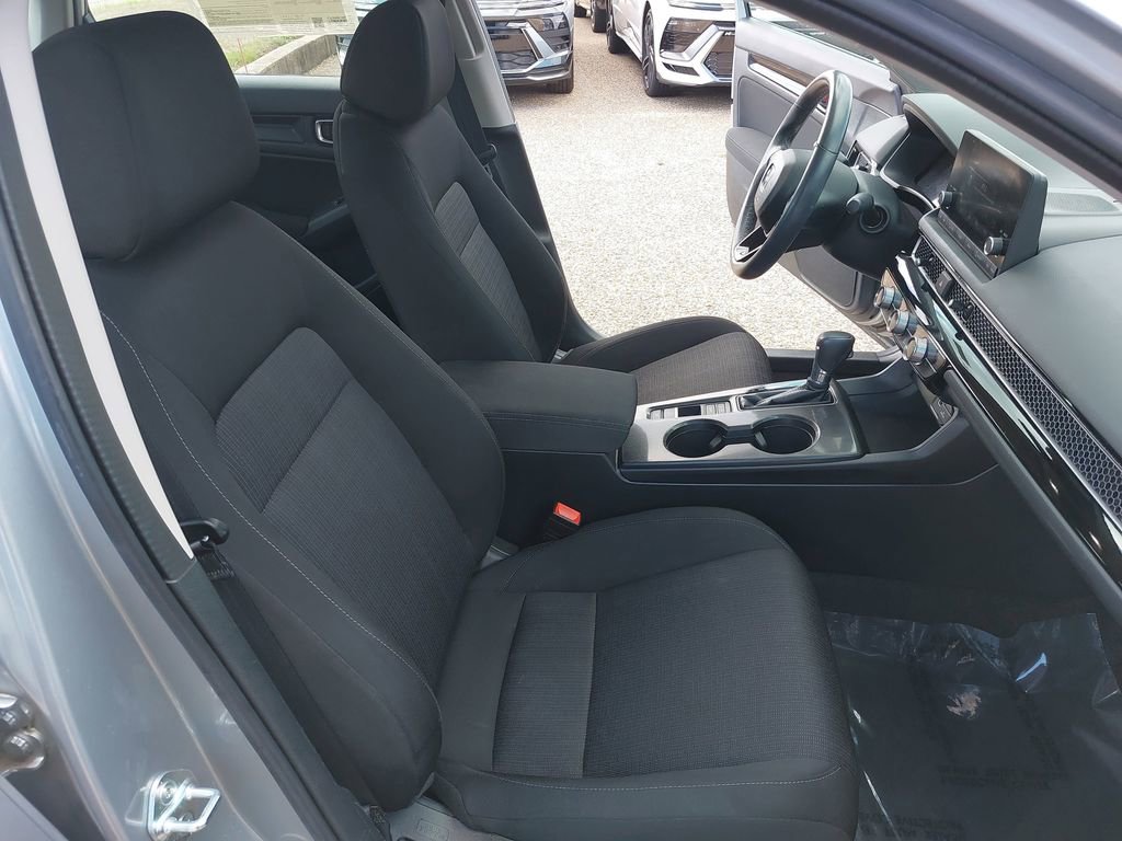 Used 2023 Honda Civic EX image 10