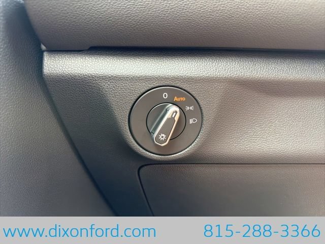 New 2026 Volkswagen Jetta Sport FWD image 17