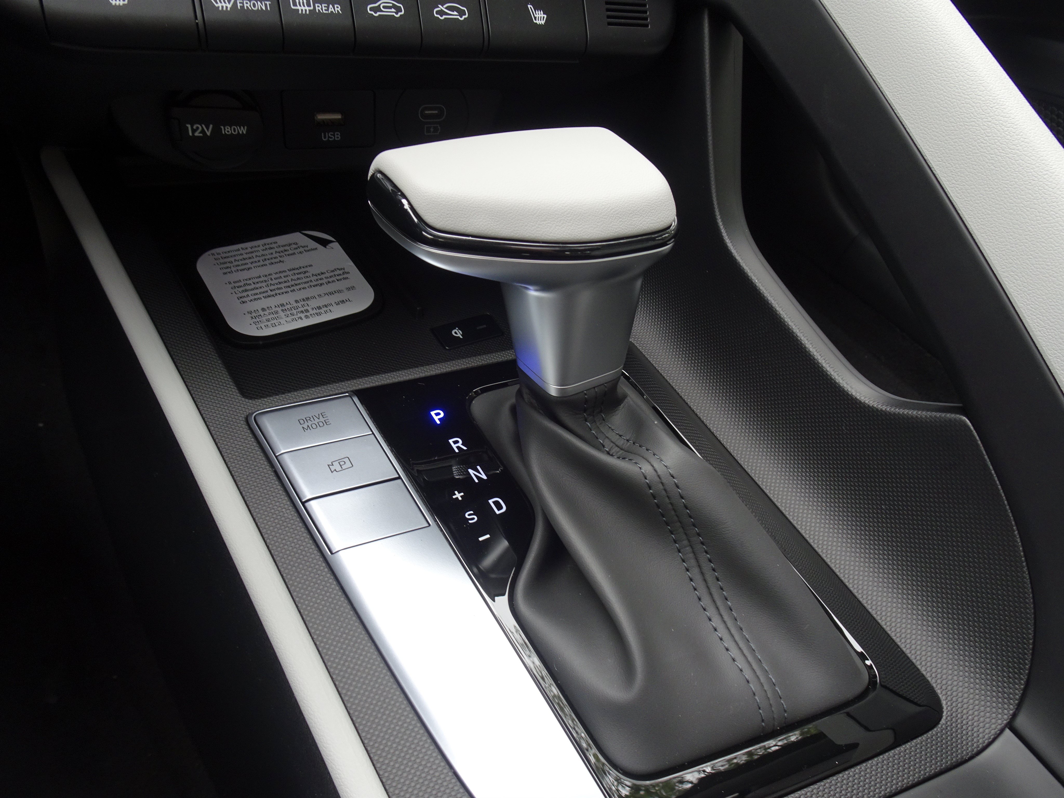 New 2026 Hyundai Elantra SEL Sport FWD image 17