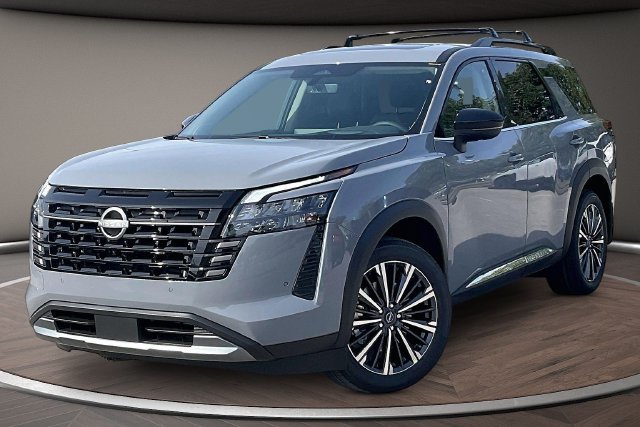 New 2026 Nissan Pathfinder Platinum w/ Lighting Package