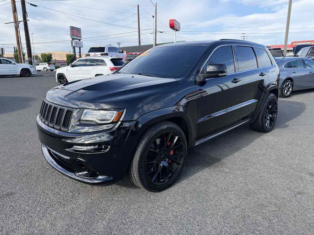 Used 2014 Jeep Grand Cherokee SRT8 w/ Luxury Group II AWD/4WD image 3