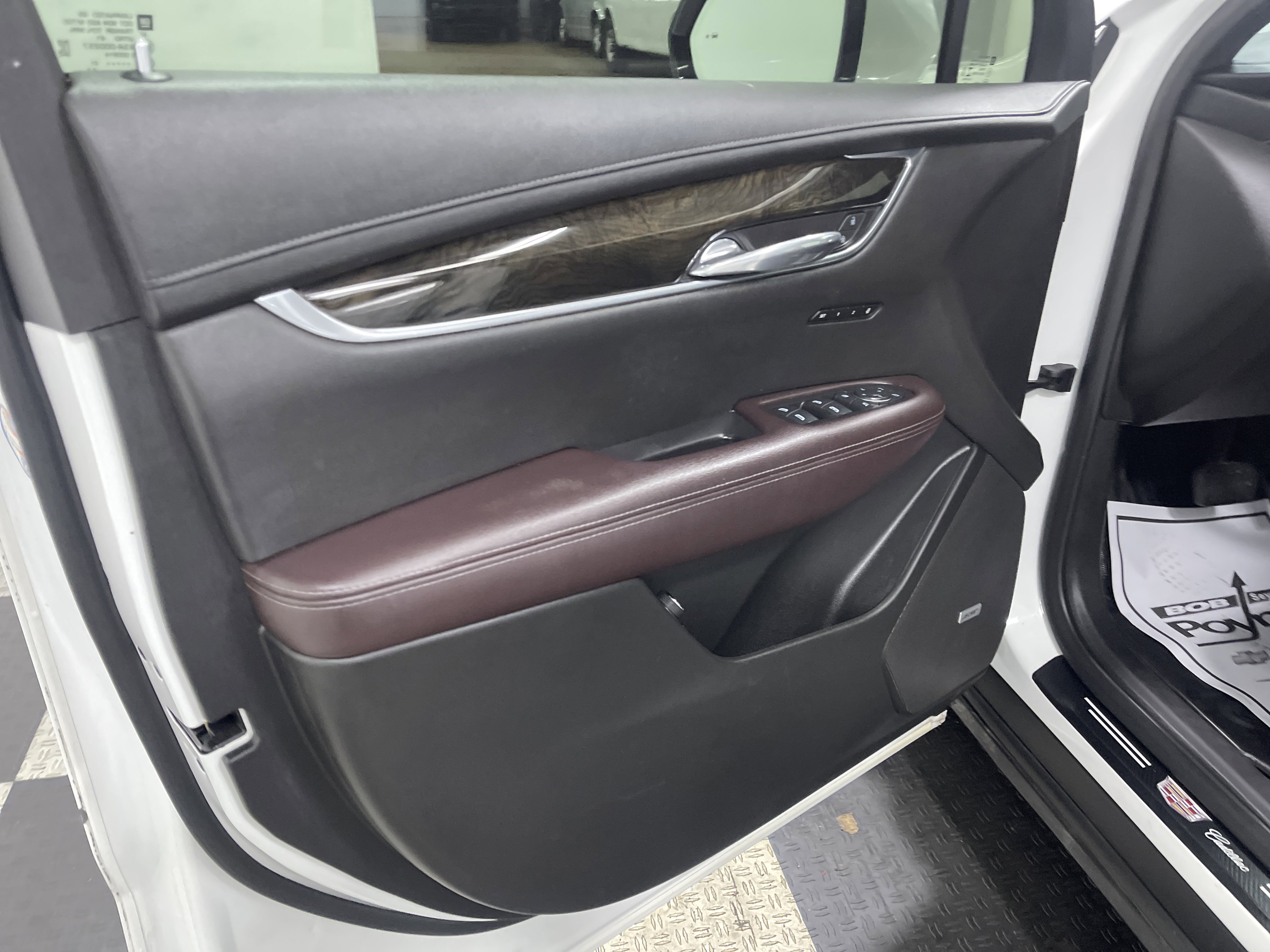 Used 2021 Cadillac XT6 Premium Luxury image 10