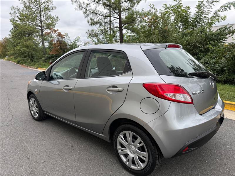 Used 2012 MAZDA MAZDA2 Sport FWD image 10