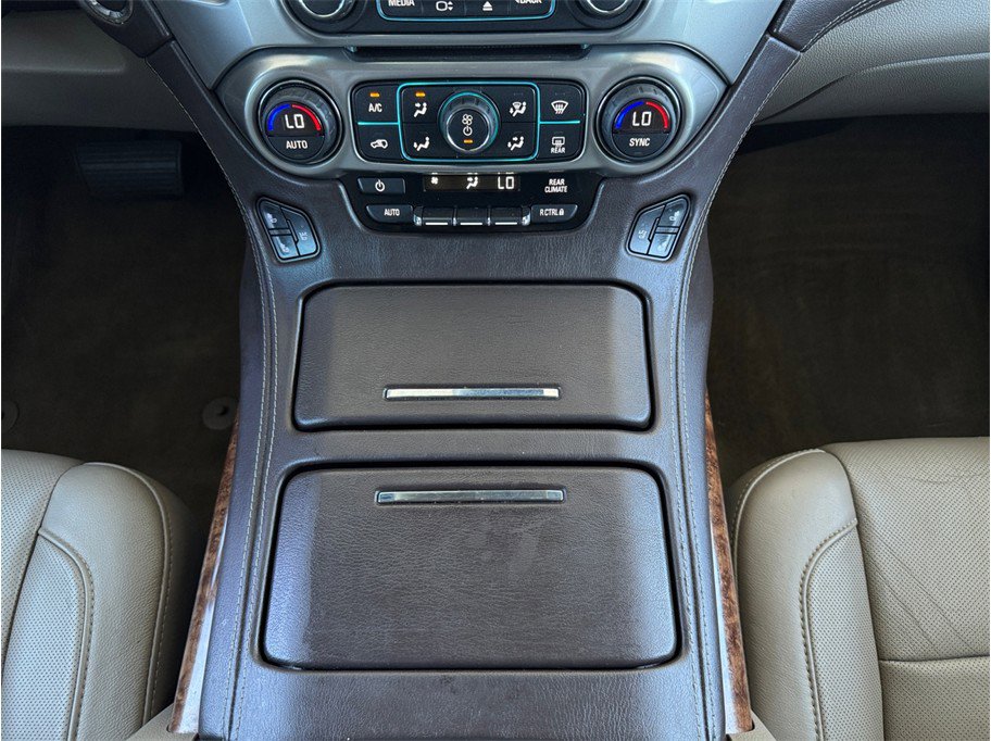 Used 2015 Chevrolet Tahoe LTZ RWD image 12