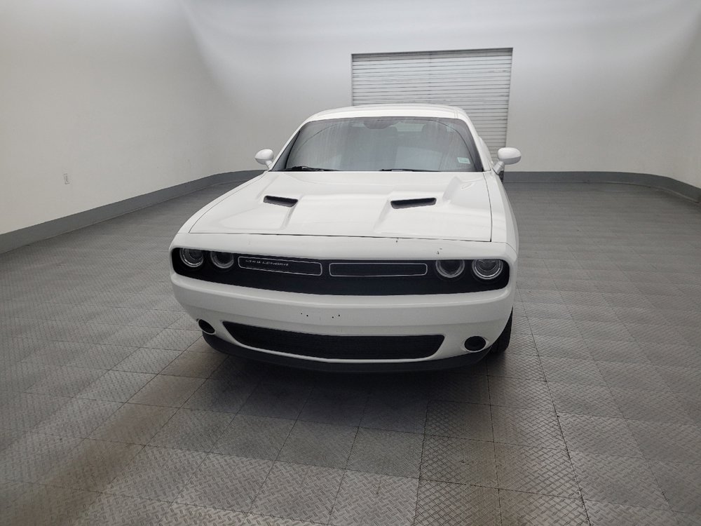 Used 2016 Dodge Challenger SXT RWD image 15