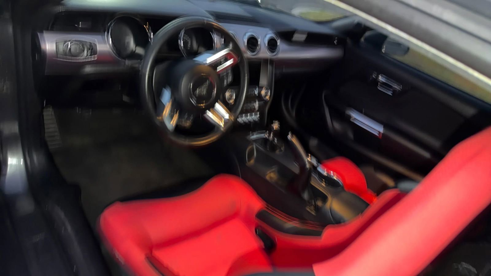 Used 2017 Ford Mustang GT image 19