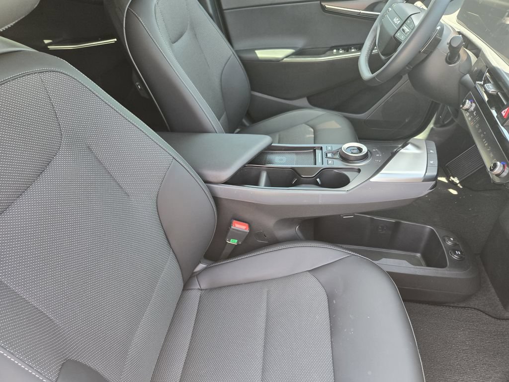 New 2026 Kia EV6 2WD image 10