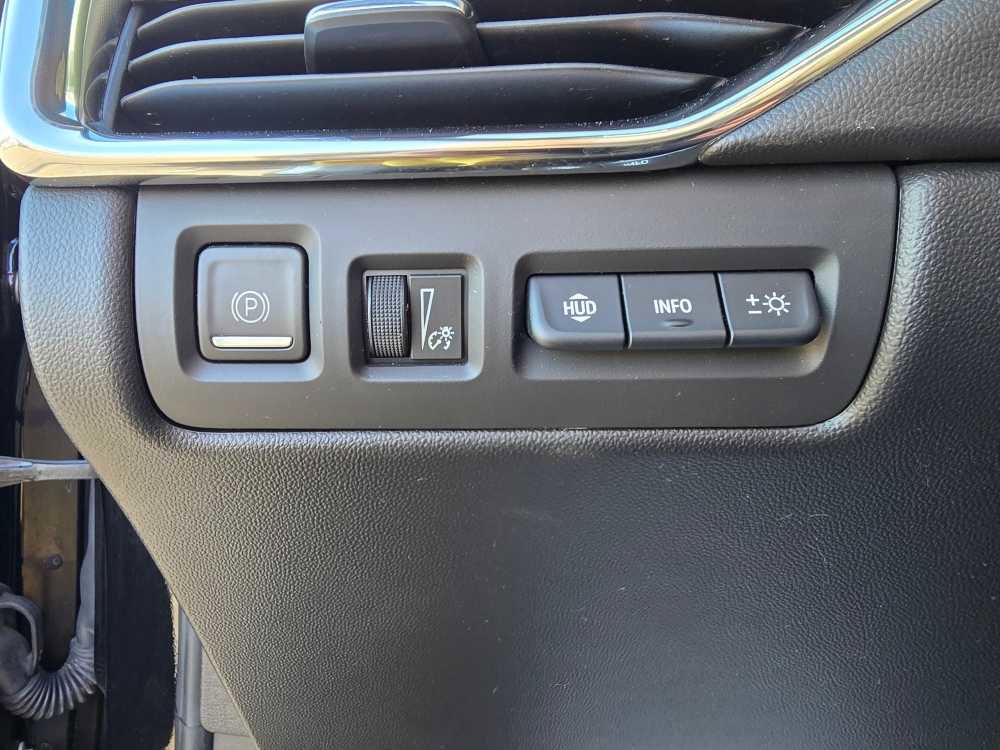 Used 2023 Cadillac XT4 Premium Luxury w/ Technology Package image 26