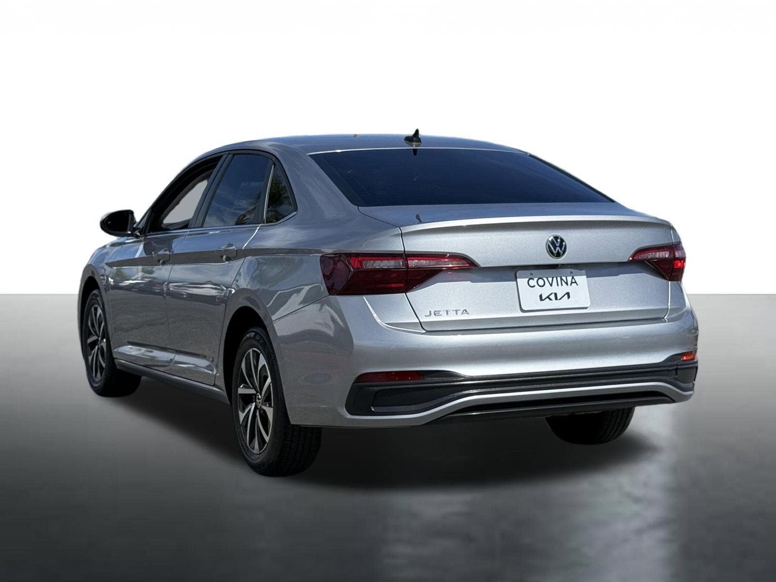 Used 2024 Volkswagen Jetta S image 6