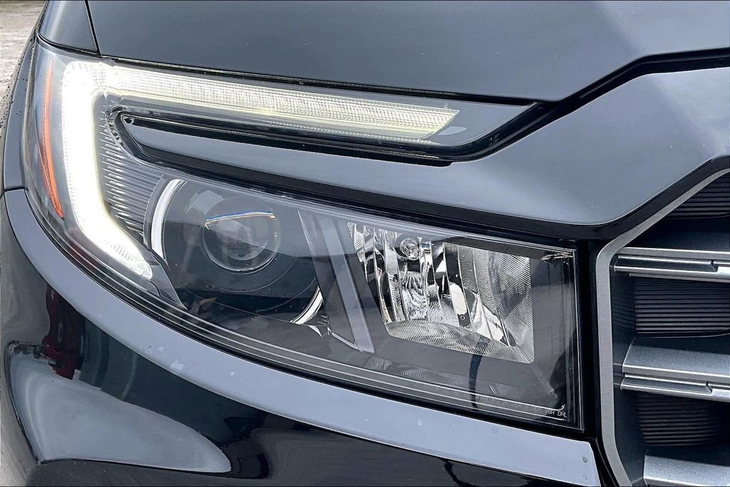 Used 2023 Honda Passport TrailSport image 31