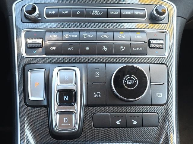 Certified 2023 Hyundai Santa Fe SEL FWD image 16